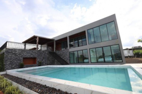 Million Stars Poolvilla